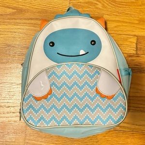 ❄️ Skip Hop Yeti Backpack